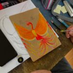 鳳凰を光にかざす。

キラキラたまらない！

#高知 #高知市 #kochi
#アートセンター画楽 
#おしごと画楽
#アート #art #artcenter
#artist #artworks 
#design #イラスト
#アートのある暮らし
#日常にアートを 
#えとちゃ
#はじまる
#輝く鳳凰
#太陽の下で